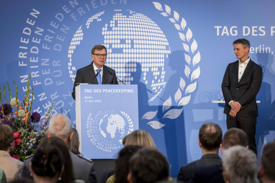 Minister Wadephul hält eine Rede am Tag des Peacekeeping